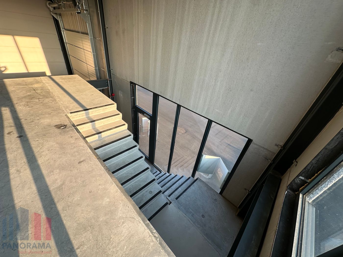 223 m² nieuwbouw KMO-unit met mezzanine langs Meensesteenweg - foto 4