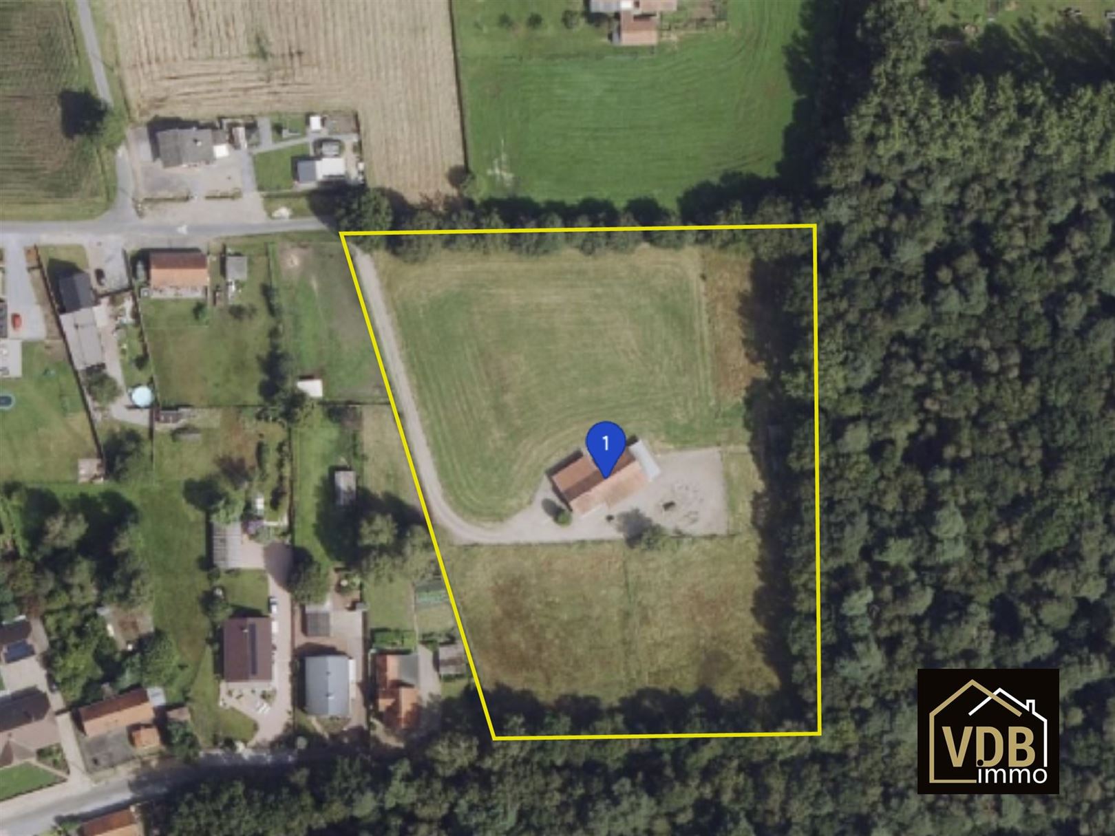 Charmante hoeve met paardenstal op 1,2 ha in absolute rust. - foto 4