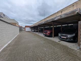 Garage for rent in De Panne