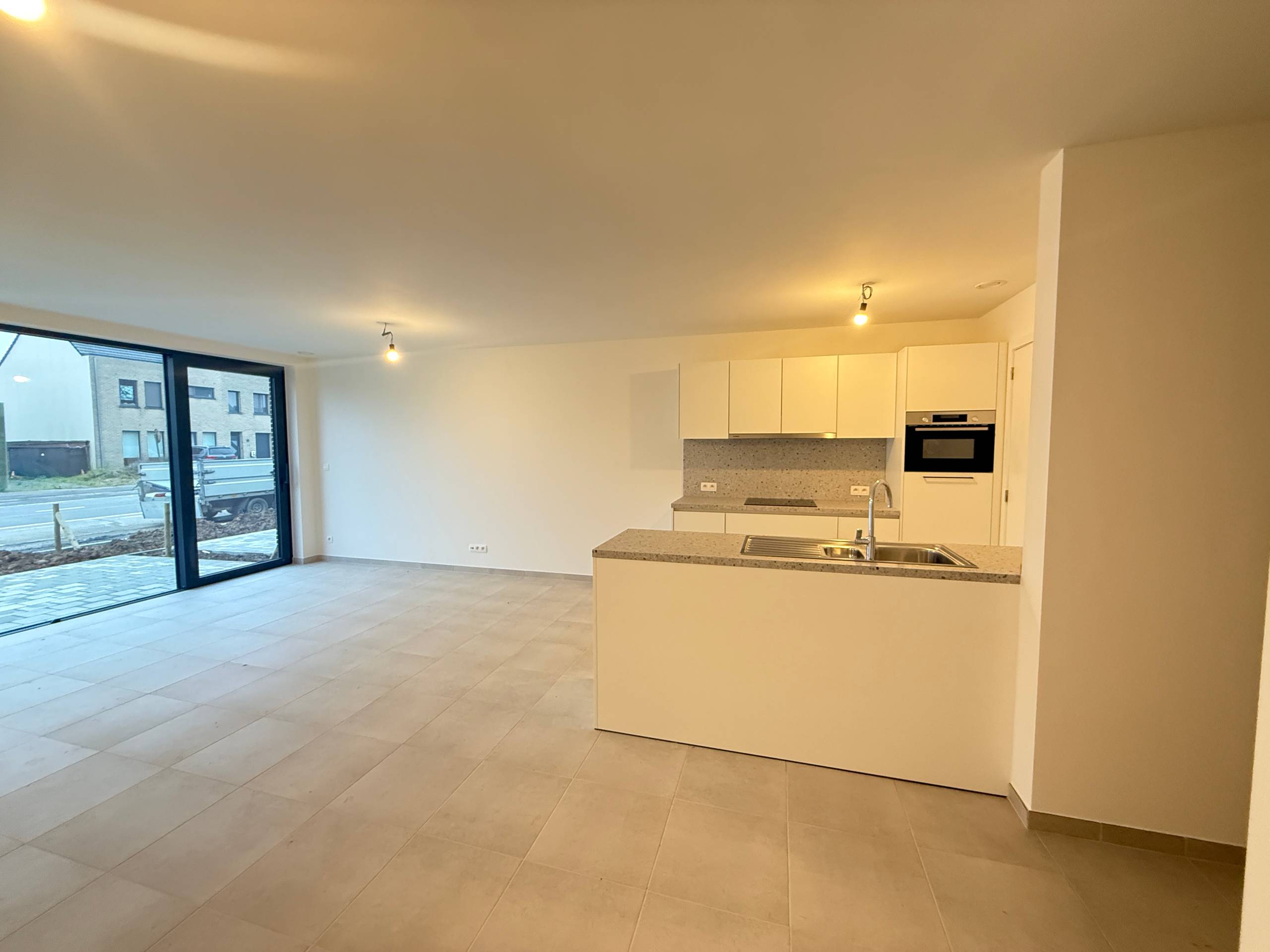 New-build apartment 2 bedrooms south terrace - photo 2