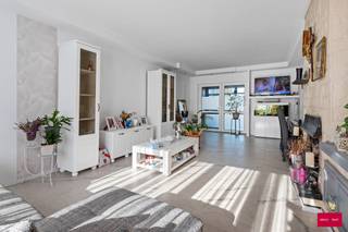 Verrassend ruime woning van 11 meter breed op groot zonnig perceel en bovendien ook prima geschikt als kangoeroewoning vanwege een aparte studio...