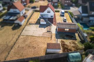 Op zoek naar een woning waar je iets moois van kan maken? Deze gezinswoning in Aarschot biedt je de ruimte en de ligging om aan de slag te gaan.Met 3...