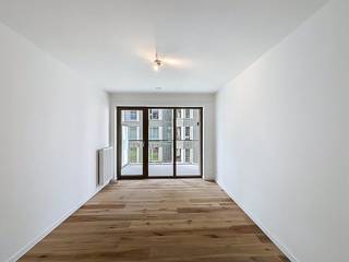 In de bruisende en recent ontwikkelde Tour & Taxis wijk bevindt zich dit lichtrijke nieuwbouwappartement van 100 m² met 2 slaapkamers en een...