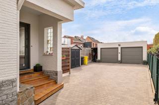 Gelijkvloerse woning met 3 slk en dubbele garage achteraan te Berlaar.Algemene info:- Super gelegen nabij centrum Berlaar doch rustig in doodlopende...