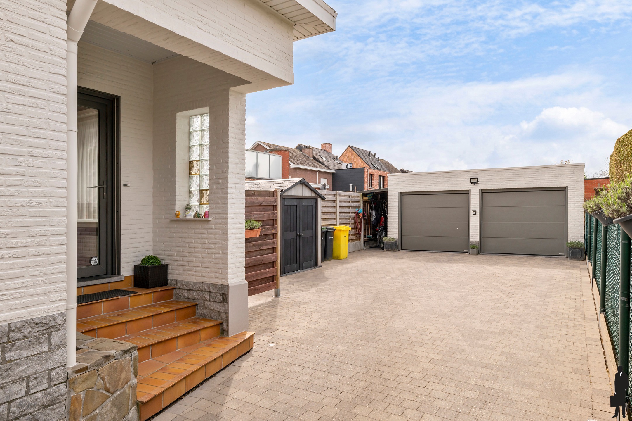 Gelijkvloerse woning met 3 slaapkamers en dubbele garage - foto 2