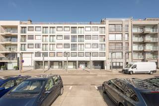 Res. Wielingen. Dit appartement biedt u een zonnige leefruimte met een prachtig open zicht over de jachthaven van Zeebrugge. Praktische...