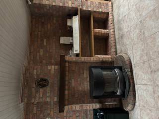 <strong>Houthulst - Woning met 1 slaapkamer en garage te koop.</strong><br /><br /><strong>Indeling:</strong><br />Inkomhal, slaapkamer, woonkamer, keuken, badkamer, apart toilet en garage<br />Zolder (tweede slaapkamer mogelijk mits renovatie)<br /><br />Renovatieverplichting