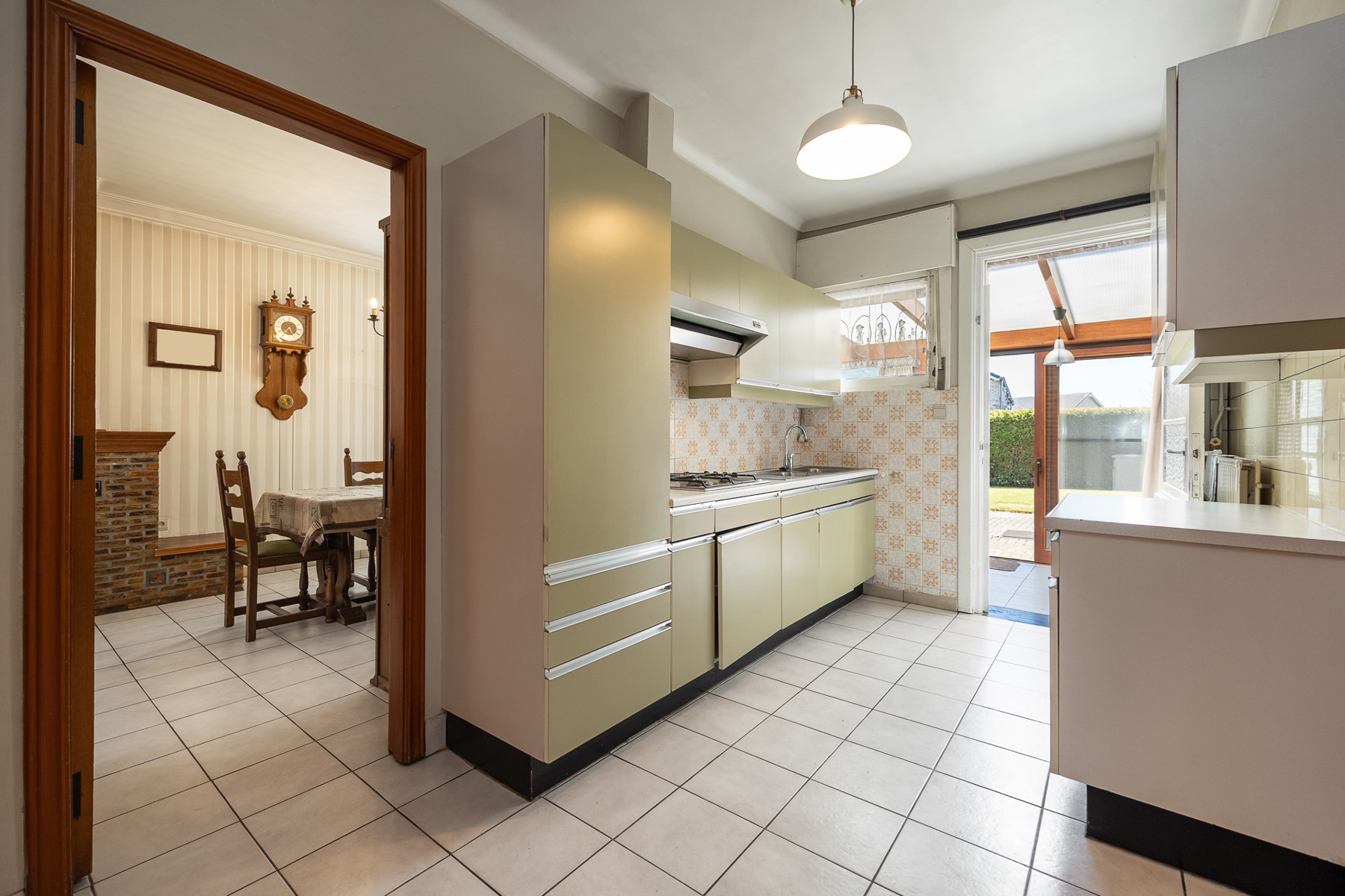 Te renoveren gezinswoning met veel mogelijkheden op 738m² - foto 5