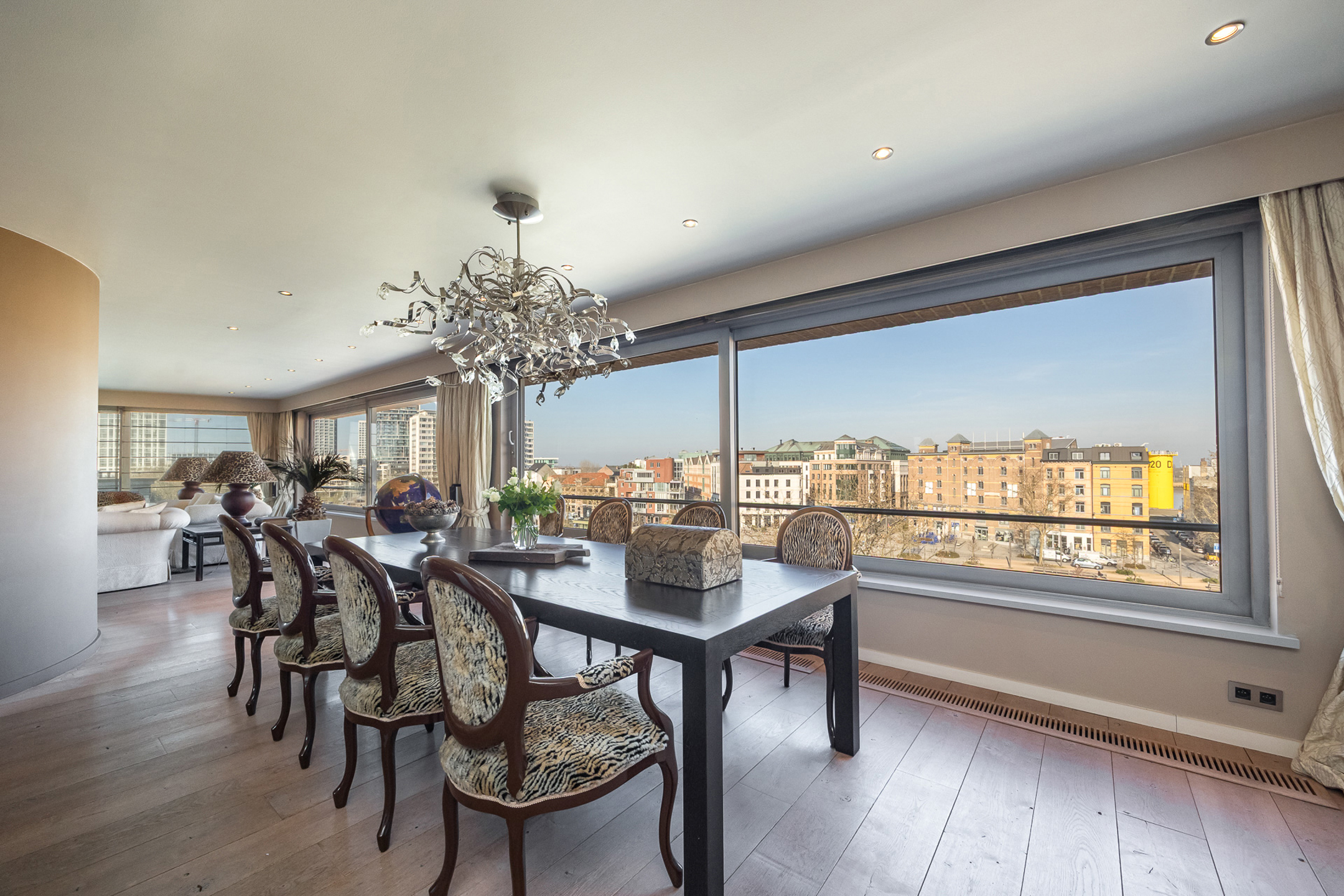 Appartement à vendre à Anvers avec 2 chambres - photo 2