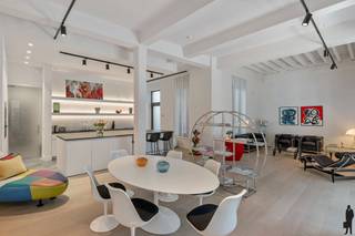 Prachtige loft in iconisch pand aan het MASDit uitzonderlijk appartement bevindt zich op een toplocatie aan het MAS, omgeven door cultuur,...