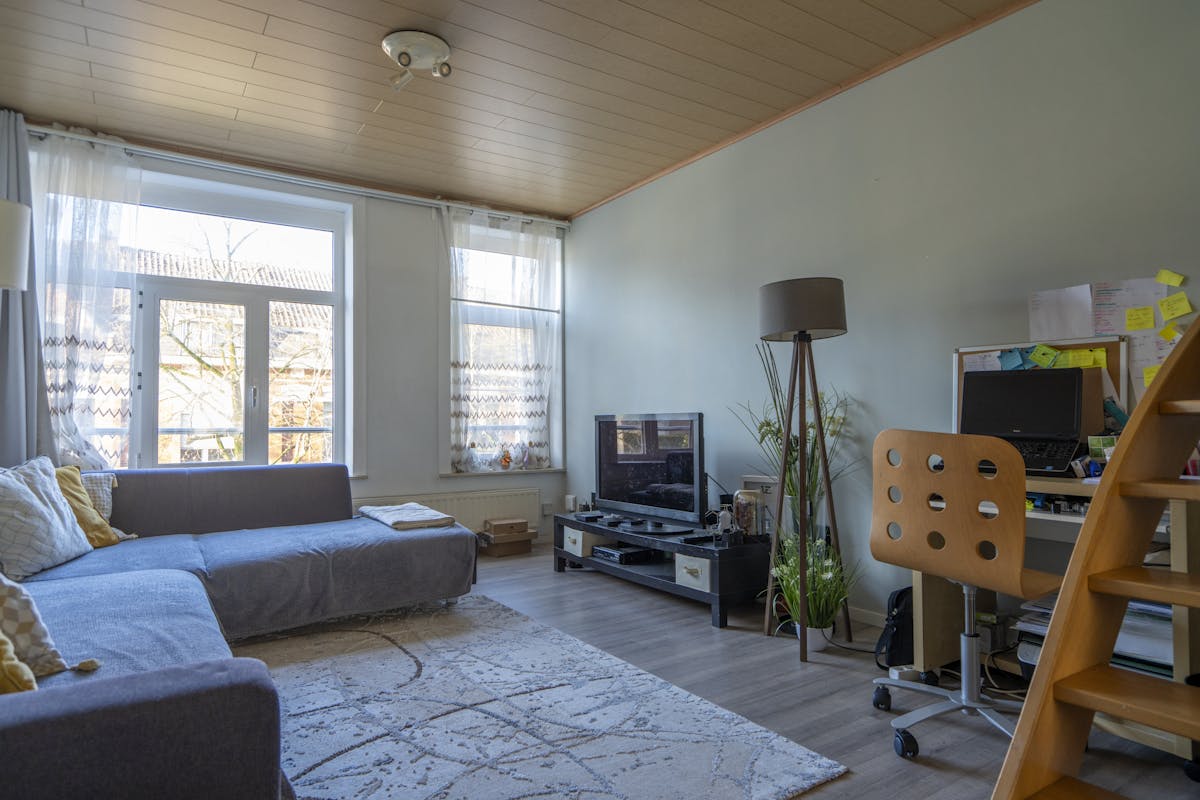 Centraal gelegen kangoeroewoning met twee aparte woonunits te Kortrijk - foto 2