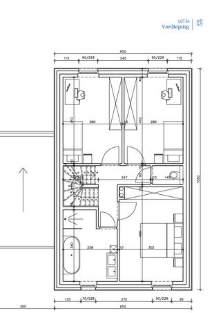 Ontdek de charme van deze energiezuinige E30 nieuwbouwwoning in het hart van Evergem – een waar pareltje onder de woningen! Genesteld op een mooi perceel van 287m2, met een oostelijke oriëntatie, wordt deze woning volledig afgestemd op jouw wensen en behoeften. De woning onderscheidt zich door een doordachte indeling op het gelijkvloers met een ruime inkom voorzien van mogelijkheden voor een grote vestiairekast en een gastentoilet. Daarnaast biedt het gelijkvloers een open keuken en een leefruimte met natuurlijk licht evenals een handige grote wasplaats. De eerste verdieping verwelkomt je met 3 slaapkamers, een badkamer compleet met zowel een bad als een douche en een apart toilet. Tevens is de woning voorzien van een vaste trap naar de zolder. Deze tot in de puntjes afgewerkte woning straalt praktisch comfort uit. Benieuwd en klaar om je droomhuis te ontdekken? Aarzel niet en neem contact met Ewout via 0497 588 888 of contact@huysmanbouw.be