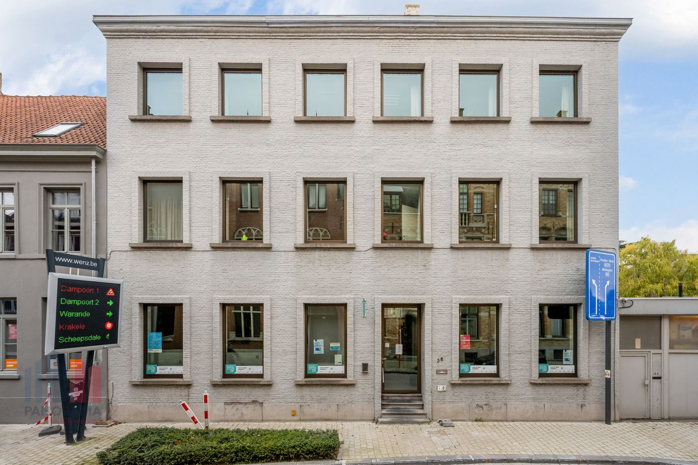 Stijlvol en centraal gelegen kantoorgebouw te koop in Brugge - photo 3