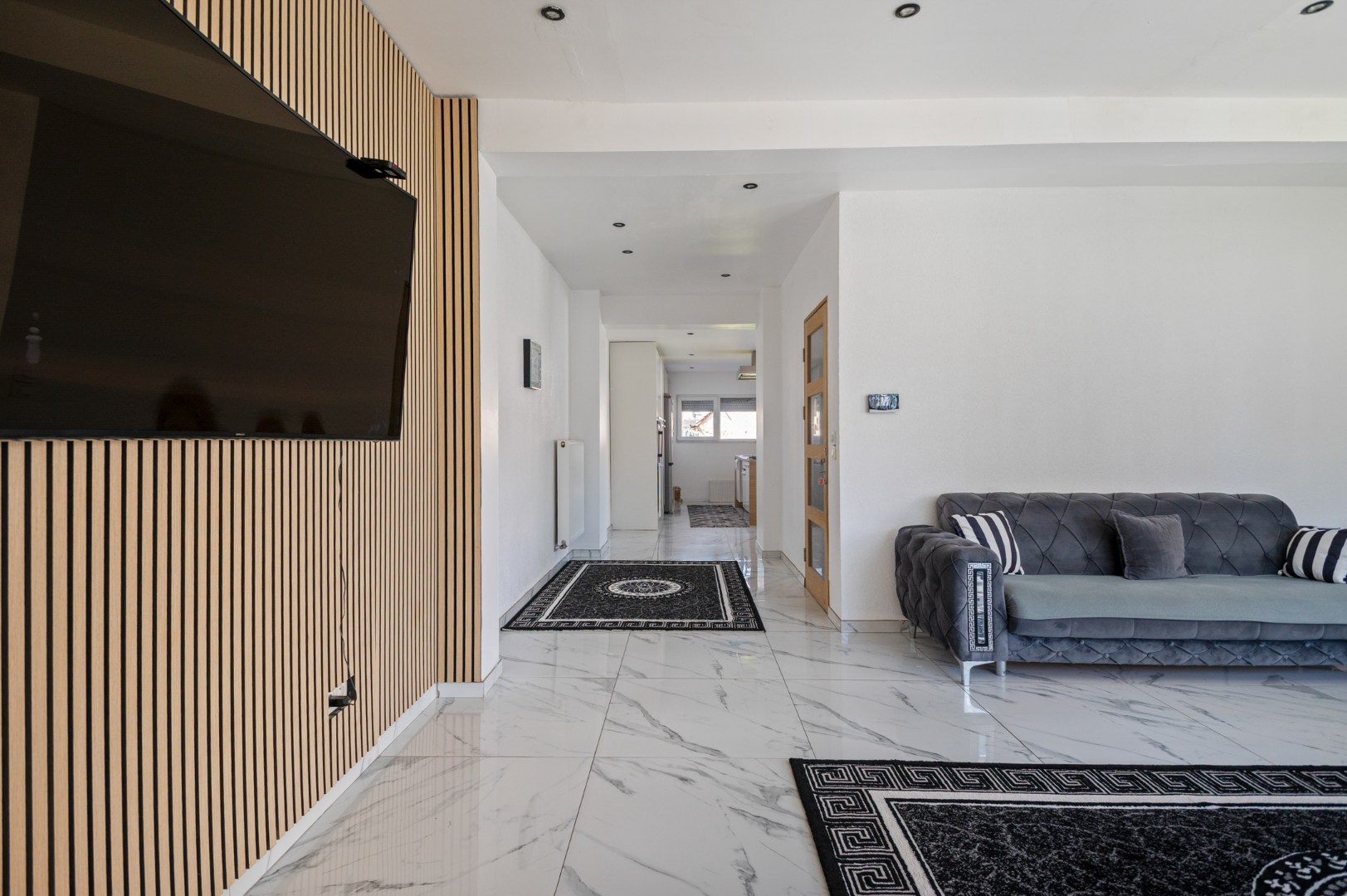 Gerenoveerde woning met tuin, carport en rustige ligging in Willebroek! - foto 5