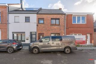 Wat (naar onze bescheiden makelaarsmening) op je bucketlist moet staan bij de zoektocht naar een fijne starterswoning in Turnhout?- Een gezellig...