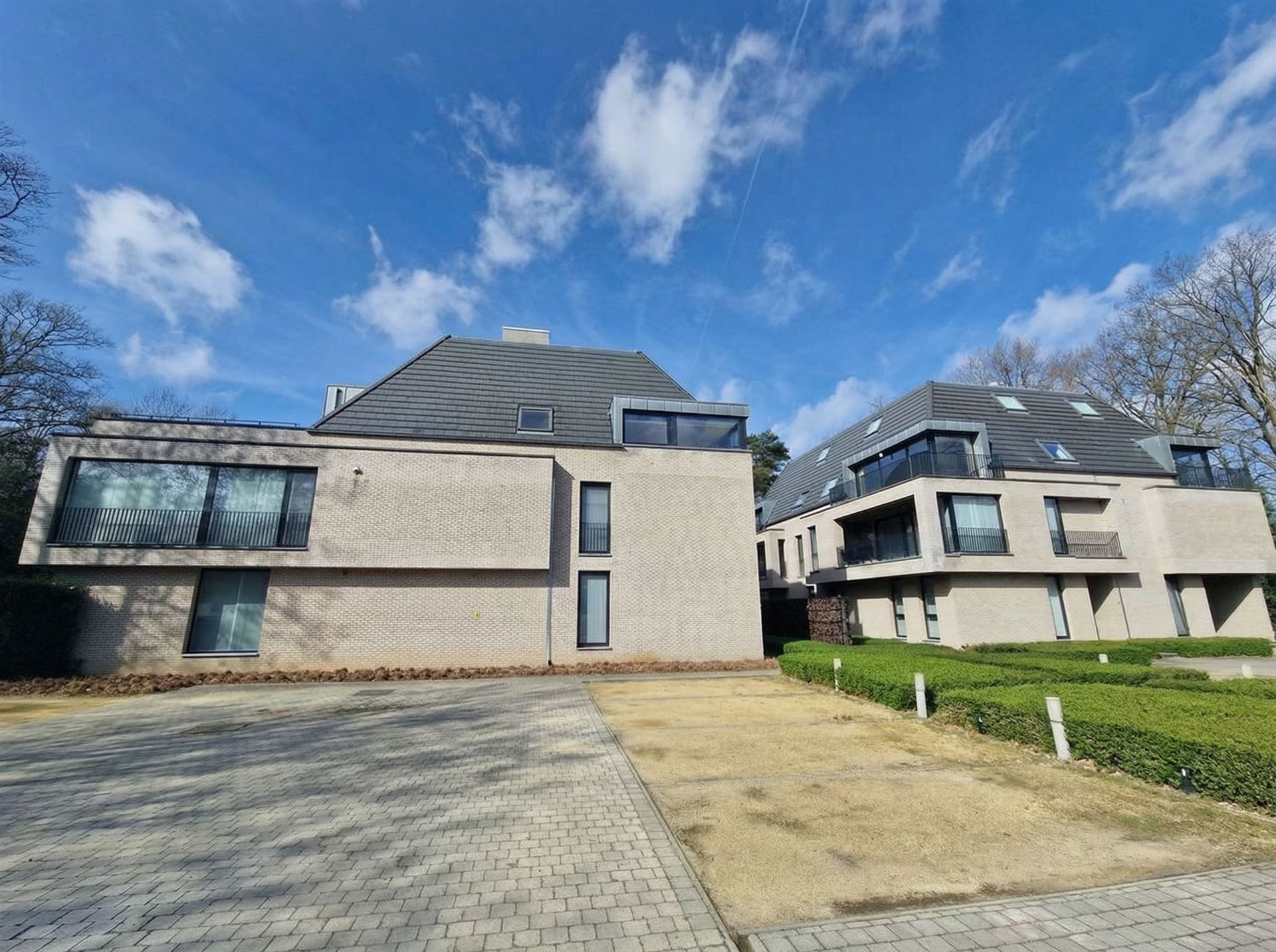 2-Slaapkamer Appartement met ruim terrassen - foto 2