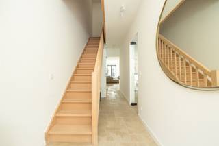 Spacieuse maison neuve avec quatre chambres et deux salles de bains Cette maison nouvellement construite, située dans la Pasbrugstraat à Malines,...