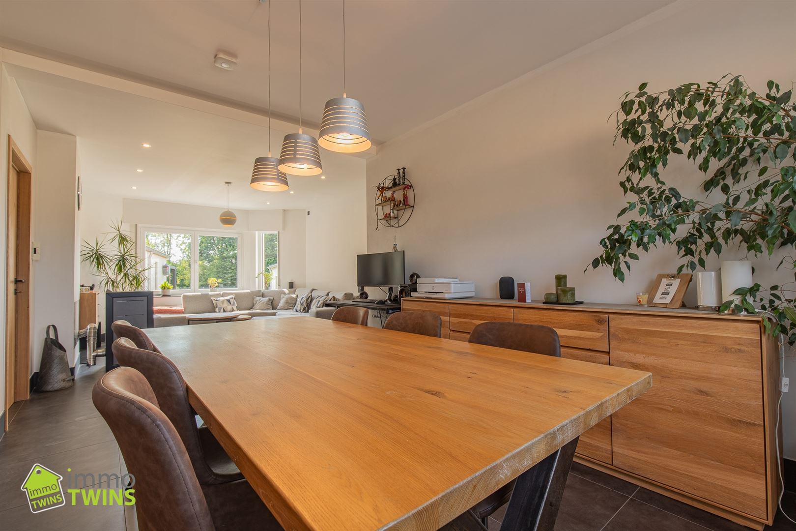 Ruime, energiezuinige gezinswoning met 275 m² bewoonbare oppervlakte, prachtige tuin en tal van extra's in Dendermonde (Oudegem) - foto 4