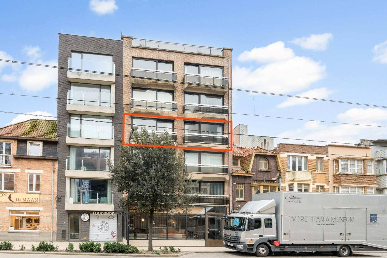 RUIM 3 SLAAPKAMERAPPARTEMENT TE KOOP  IN HET CENTRUM VAN OOSTDUINKERKE BAD - foto 5