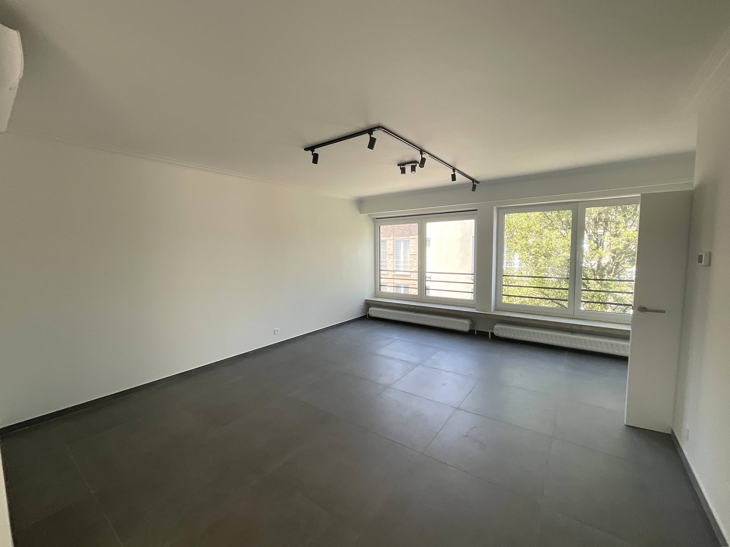 Volledig gerenoveerd dakappartement in centrum Herentals - foto 3