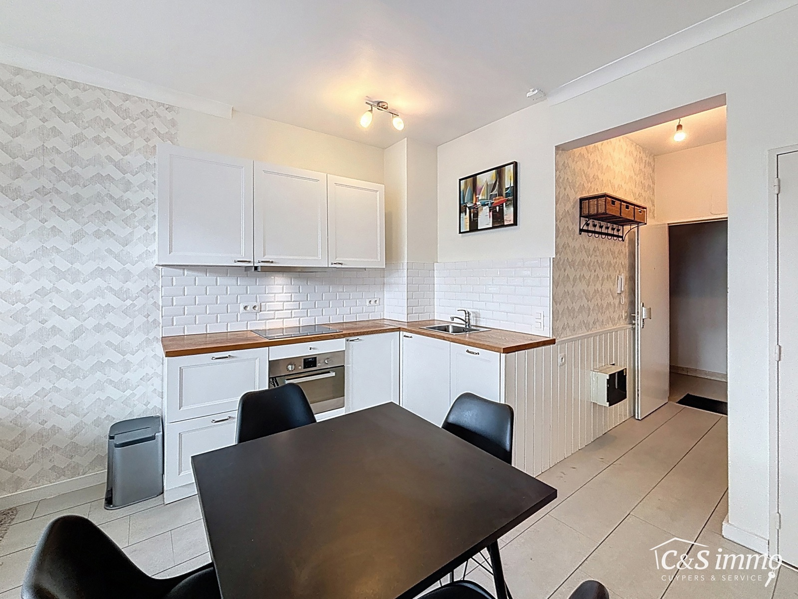 Gemeubelde studio nabij Leopoldplaats - foto 4