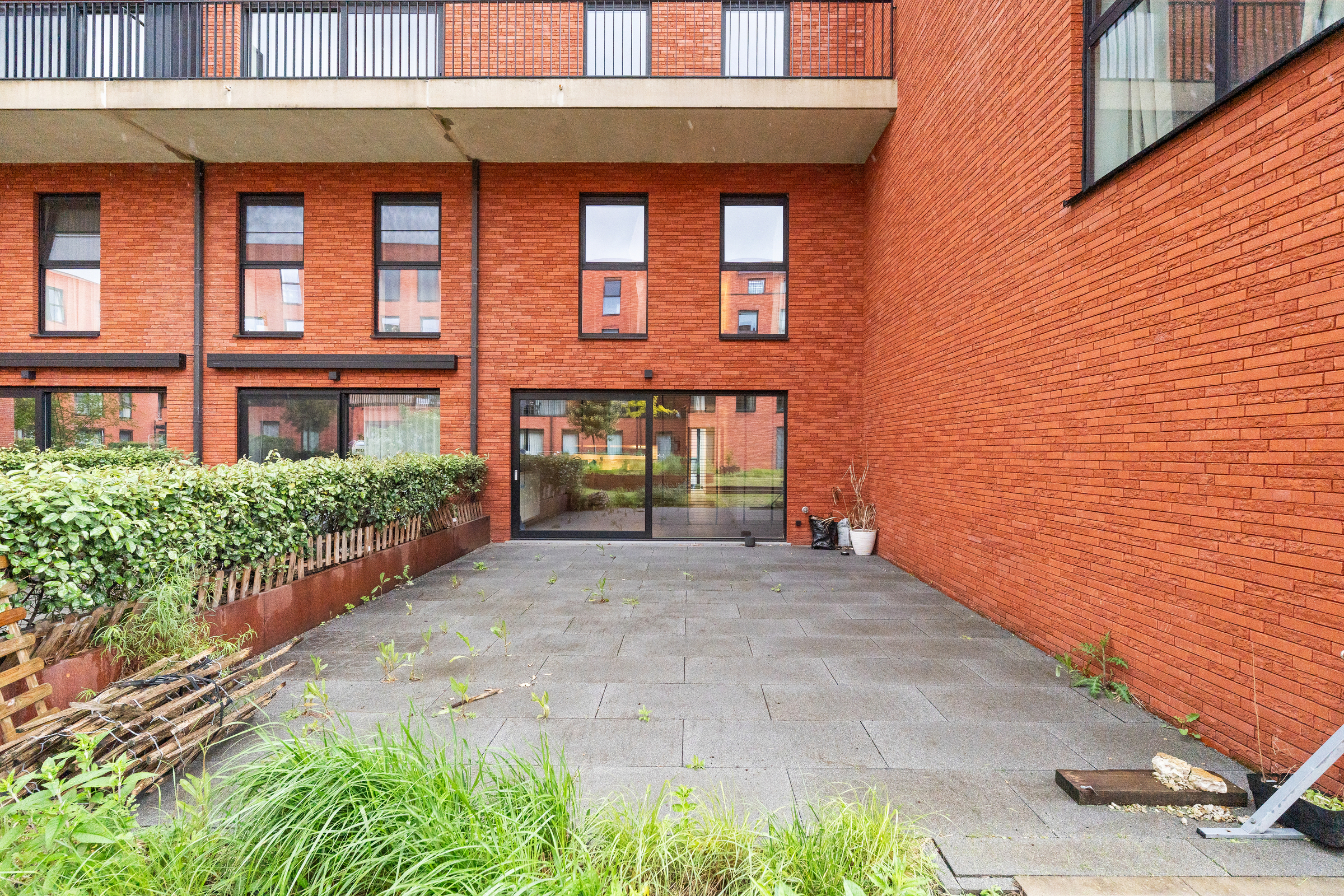 Appartement met eigen inkom, 3 kamers en 2 staanplaatsen - foto 5