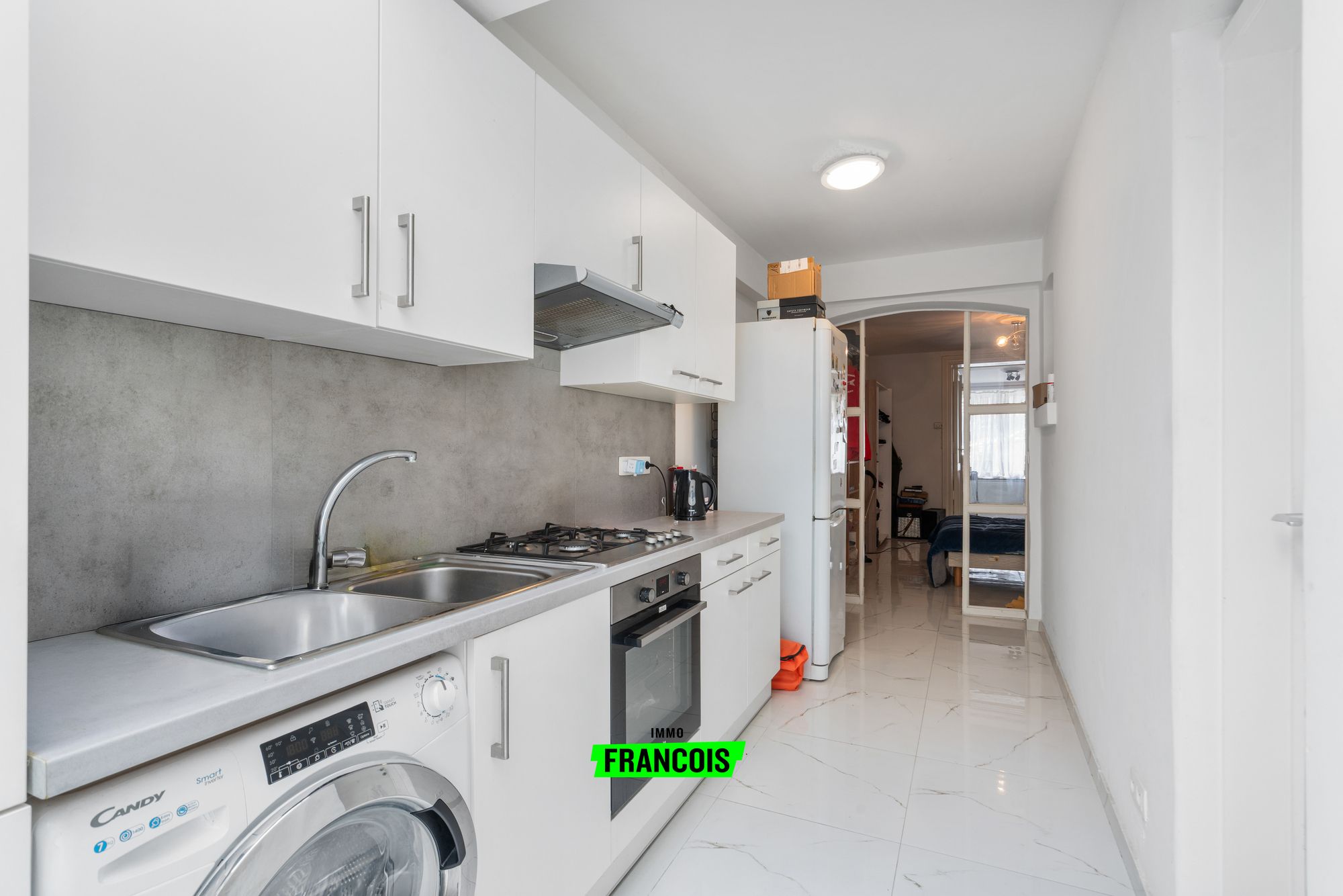 Meergezinswoning met 2 erkende woonentiteiten en opbrengstpotentieel te koop in Schaarbeek - foto 4