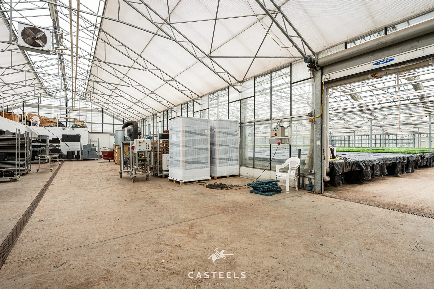 Tuinbouwbedrijf (1,98 ha) met 9.400m² serres en bedrijfswoning nabij E17/R4 - foto 4
