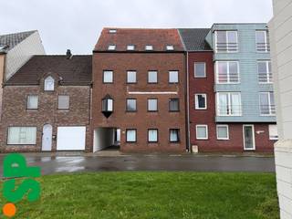 Studentenhuis met 11 vergunde koten, gelegen in het centrum van Geel.Het gebouw omvat 11 verhuurde koten. Voorts zijn er 3 keukens en is er op elke...