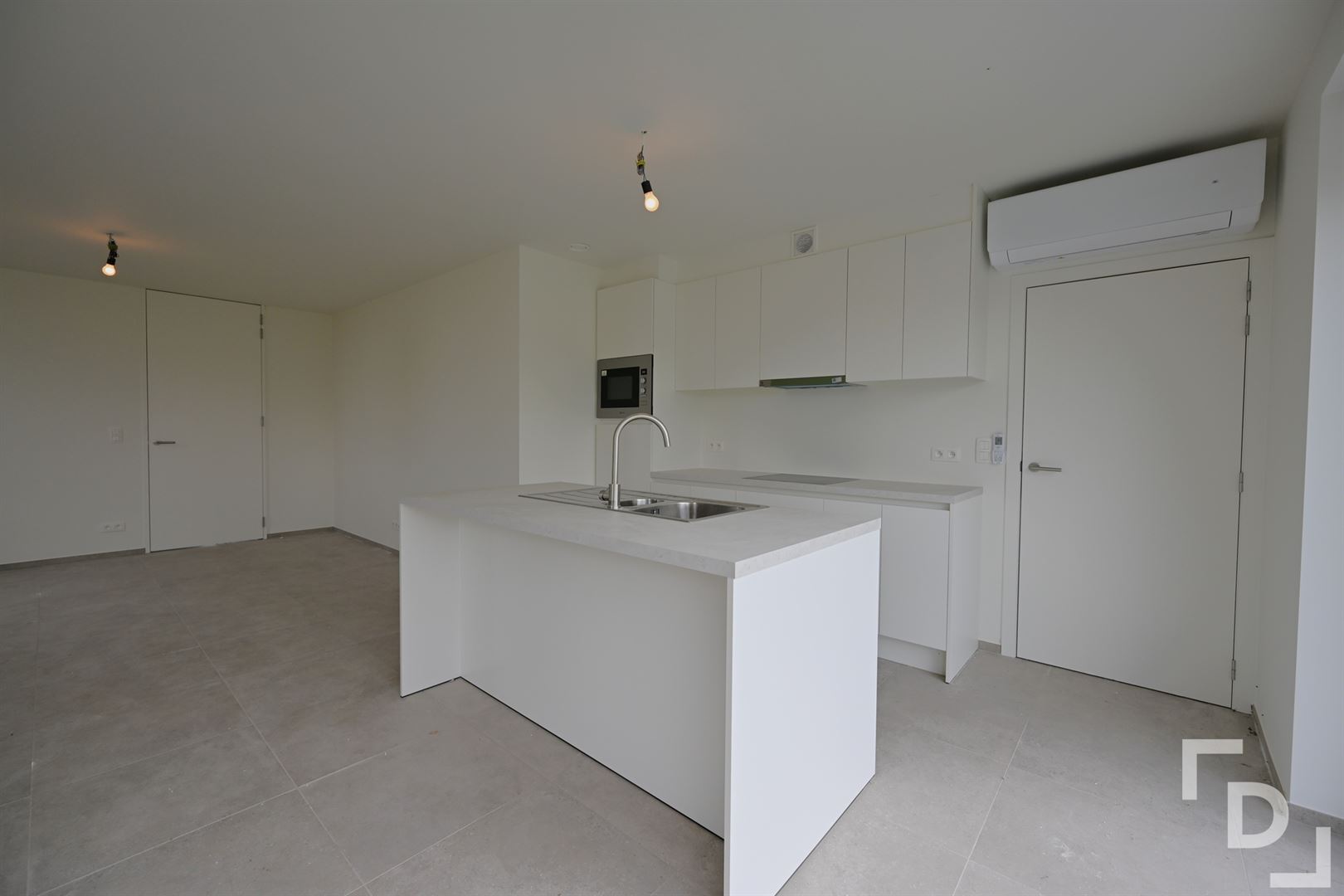 Afgewerkte nieuwbouwwoning te huur in hartje Proven. - foto 5