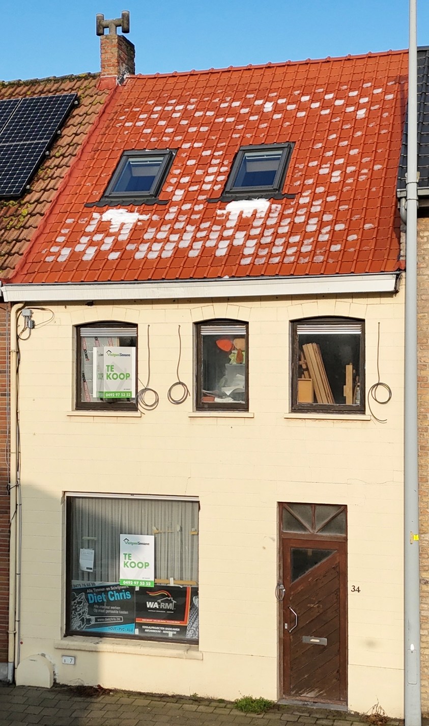 Woning met 4 slaapkamers en parkeerplaatsen te Gistel - foto 2