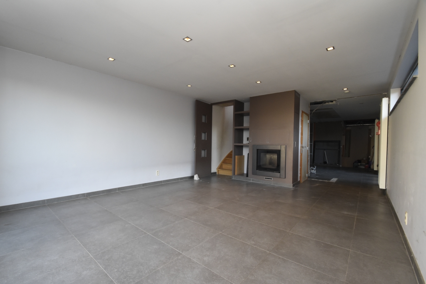 Woonst met handelspand in centrum Kruibeke - foto 3