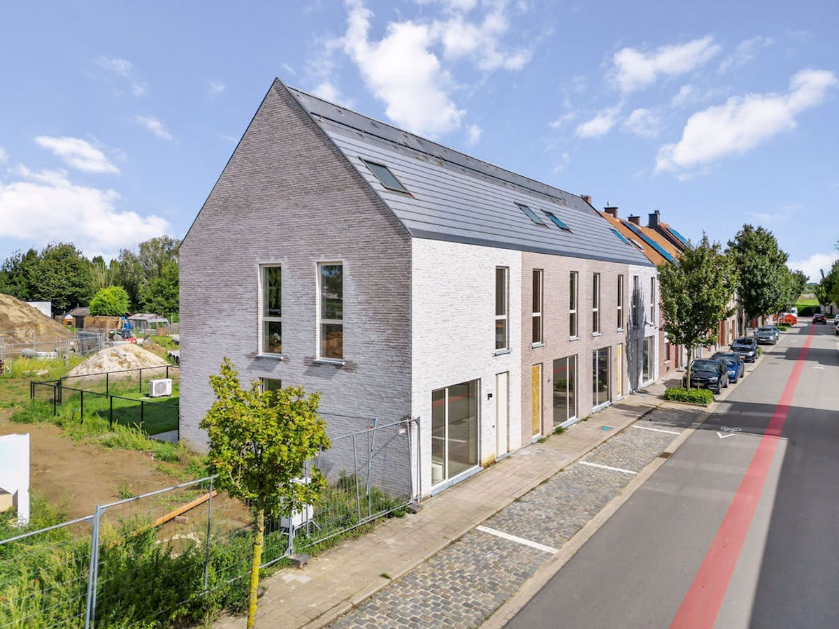 Woning met 3 slaapkamers en tuin te koop te Bavikhove - foto 2