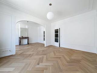 Brussels - Superb renovated apartment of ±120m² in a magnificent Haussmann-style building, located on the 1st floor and just a stone's throw...