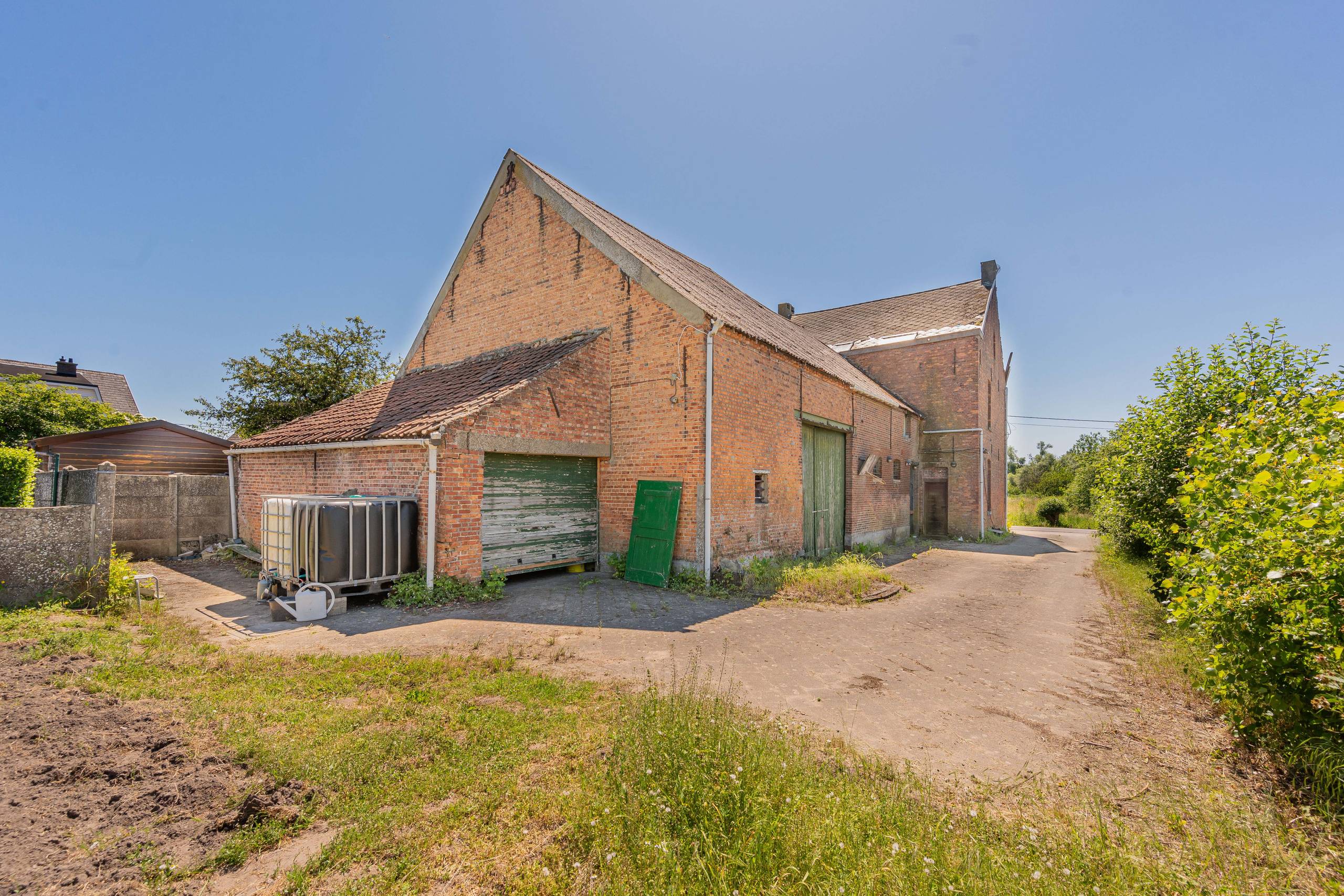 Te renoveren halfopen bebouwing op A-locatie - foto 4