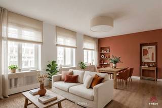 TREVI Gent - Hartje Gent / Veldstraat: Gerenoveerd, ruim, instapklaar 2-slaapkamer appartement, gelegen op de lichtrijke 3de verdieping. Bestaande uit: Brede inkomhal met gastentoilet, 2 ruime slaapkamers, elk met een eigen bad-/douchekamer, grote, open en lichtrijke living met aansluitend een volledig ingerichte keuken, berging met aansluiting voor de machines. Er is tevens een kelderberging inbegrepen. Elektriciteit conform, gunstig EPC (C label), geen asbest. Absolute aanrader !