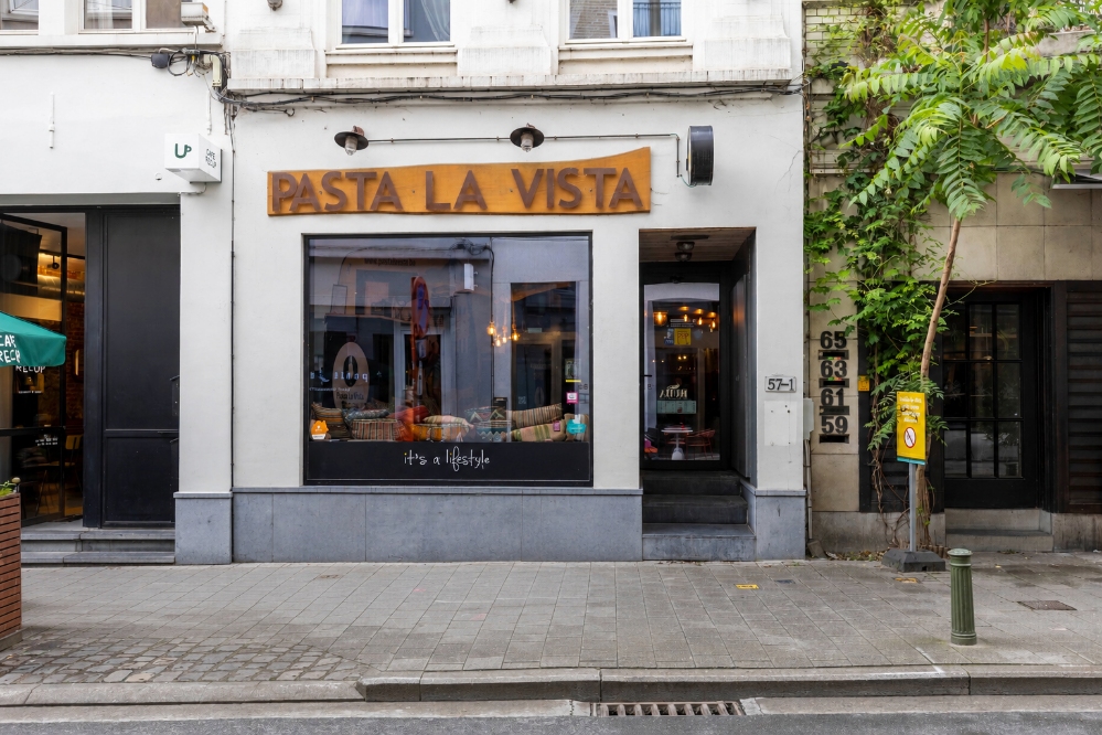 Handelspand te koop – Toplocatie Nederkouter, Gent-centrum | € 385.000 - foto 1