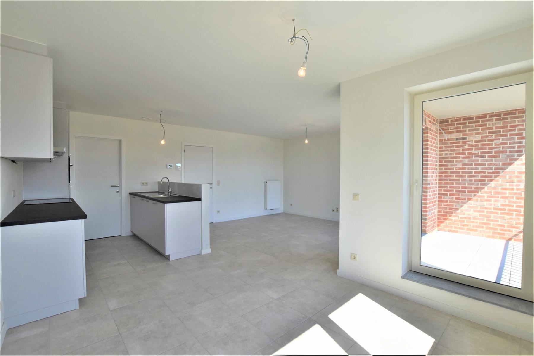 Modern 2-slk. app. met Z-gericht terras en autostaanplaats - foto 4