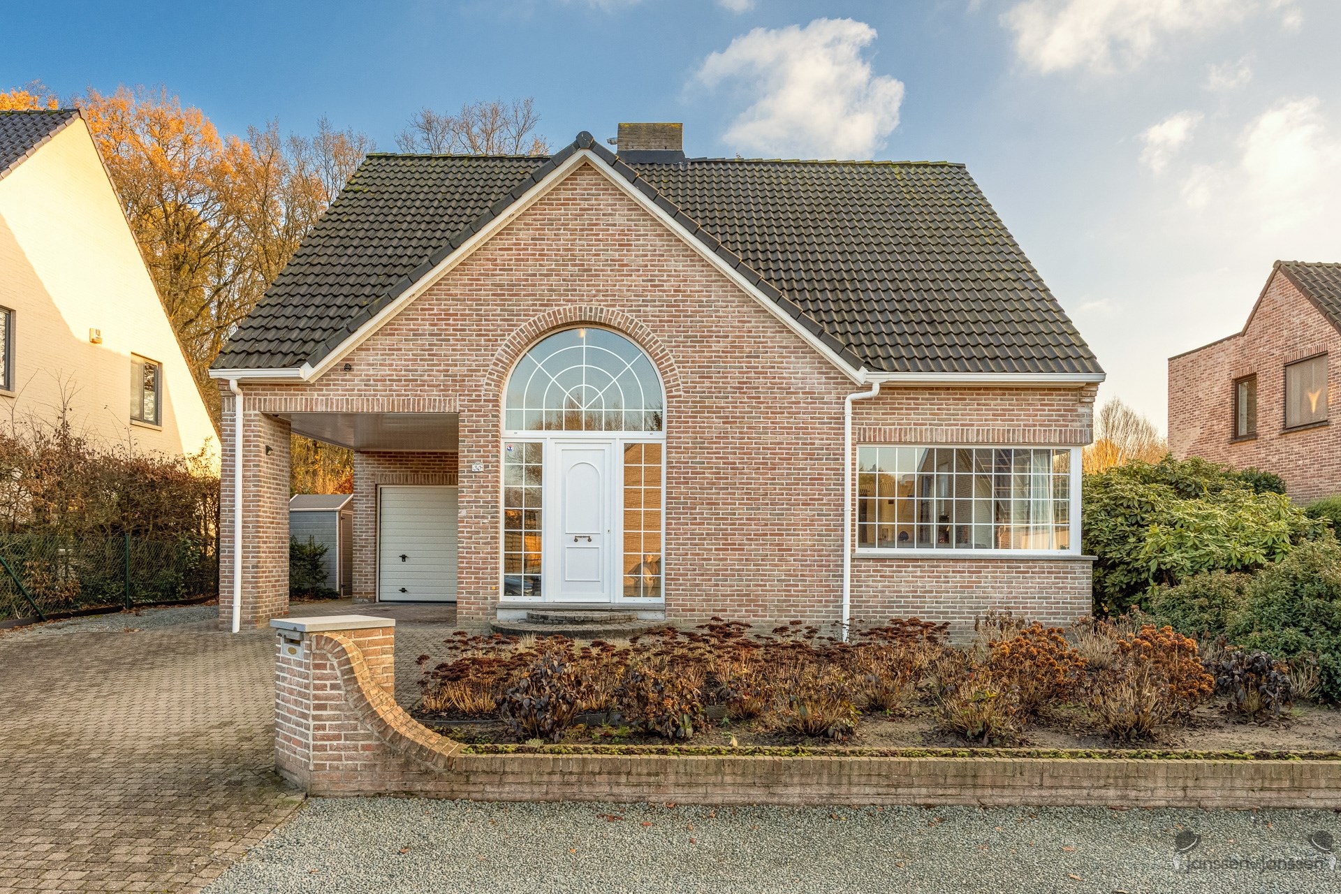 Lichtrijke, top-onderhouden woning in een doodlopende straat in hartje Sint-Job - foto 1