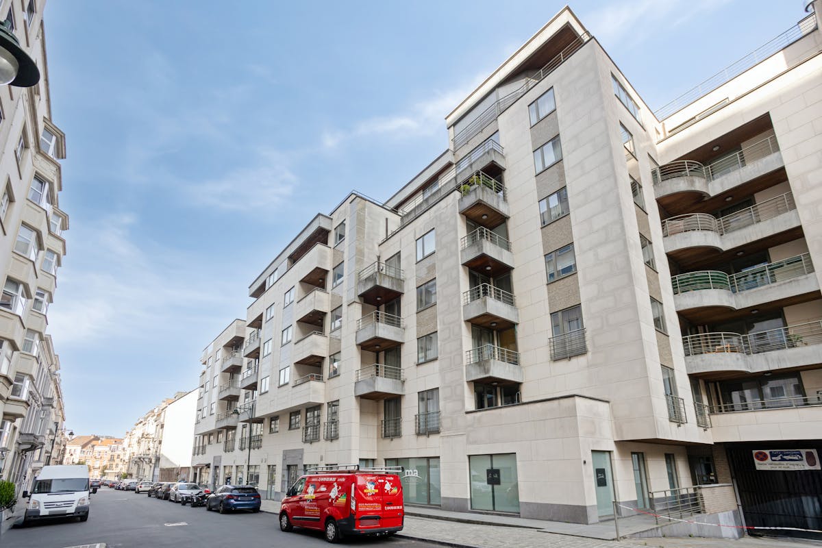 Apartment in Ixelles Avenue Louise Châtelain - photo 3