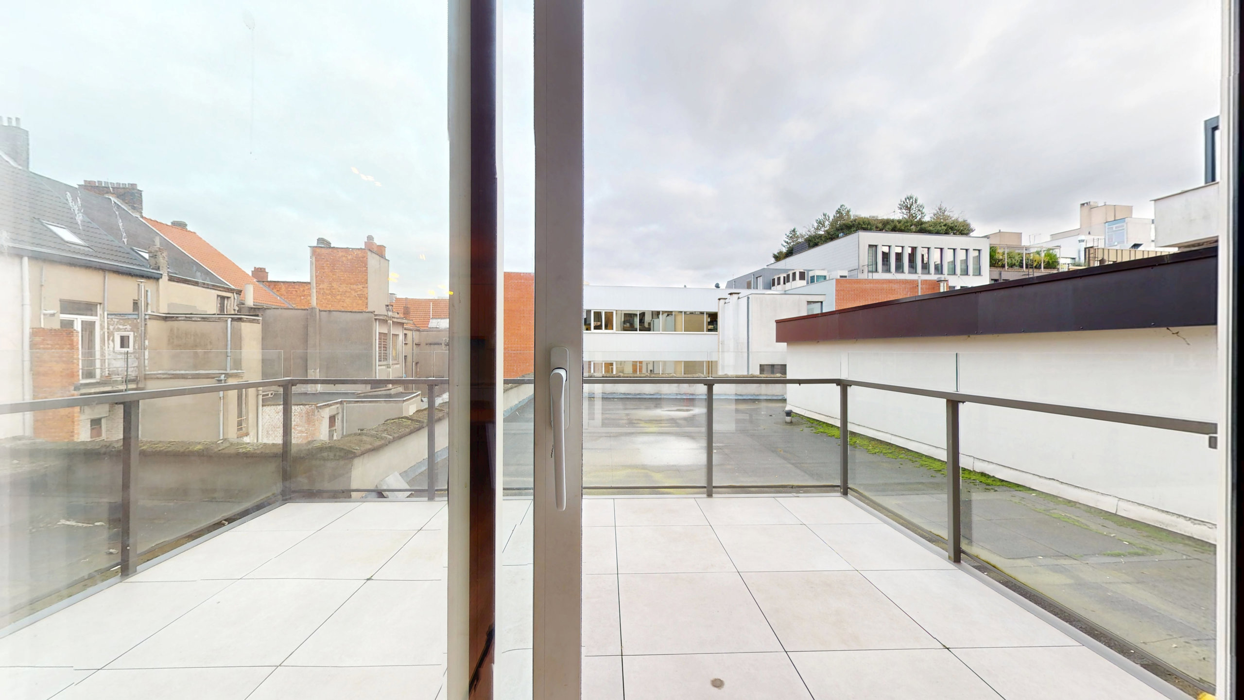 ANTWERPEN - Appartement met ruim terras op centrale locatie - foto 2