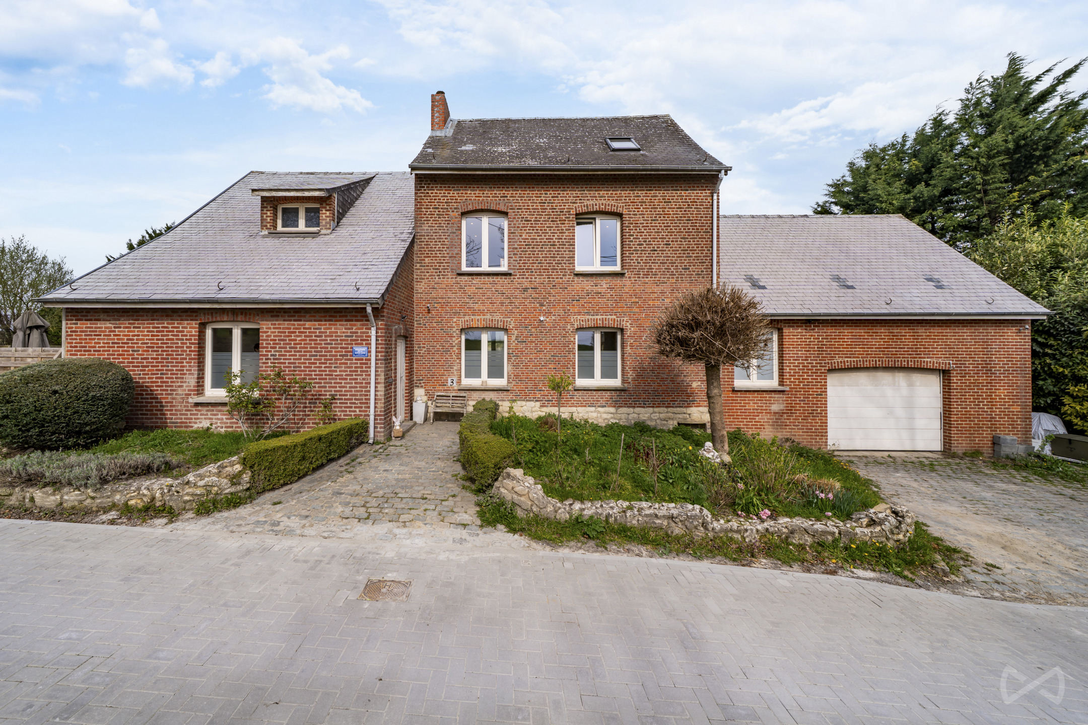 House for sale in Genappe with 3 bedrooms - photo 1