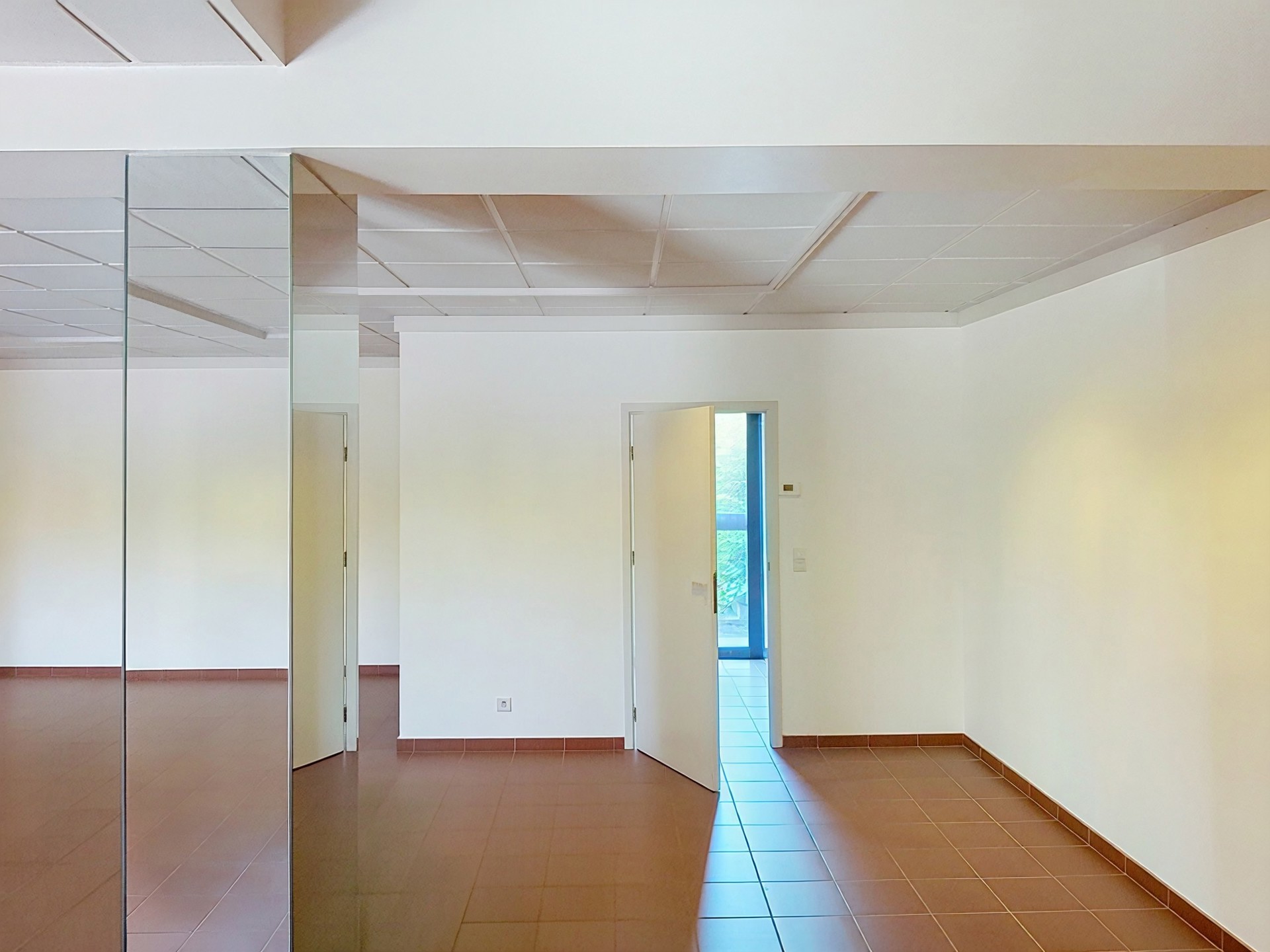 Handelspand met centrale ligging in Wemmel - foto 3