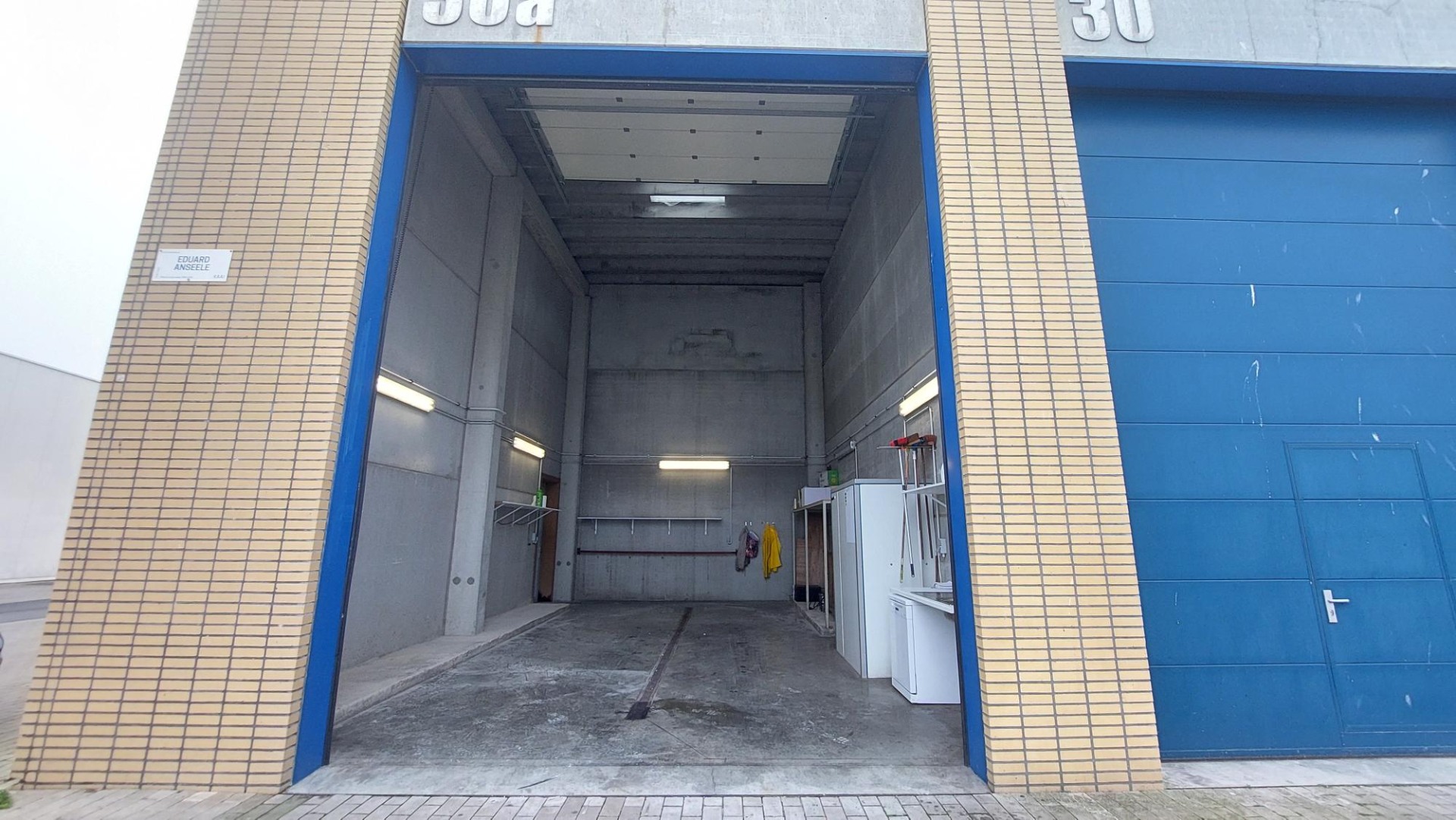 Loods / Opslagruimte / Pakhuis te huur aan de Vismijn te Oostende - foto 3