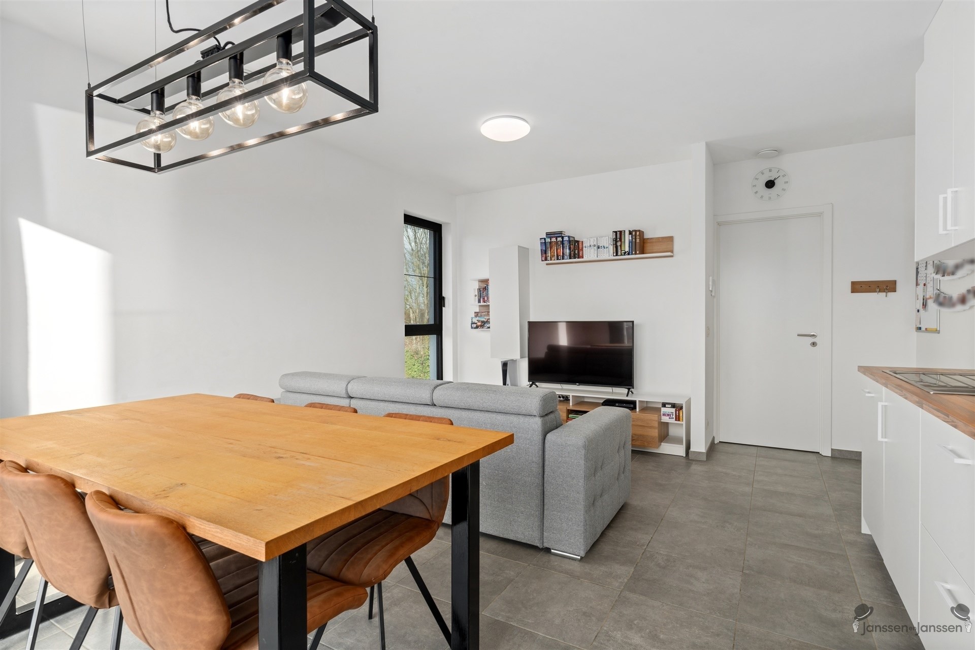 BEN appartement (2de verd.) met zonnepanelen, berging &amp; garage - foto 4