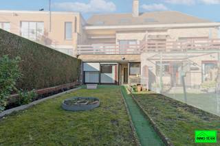 +++ Heidestraat 21b3, Ternat +++In een rustige en aangename buurt van Sint-Katharina-Lombeek (Ternat) vindt u dit ruime gelijkvloerse appartement dat...