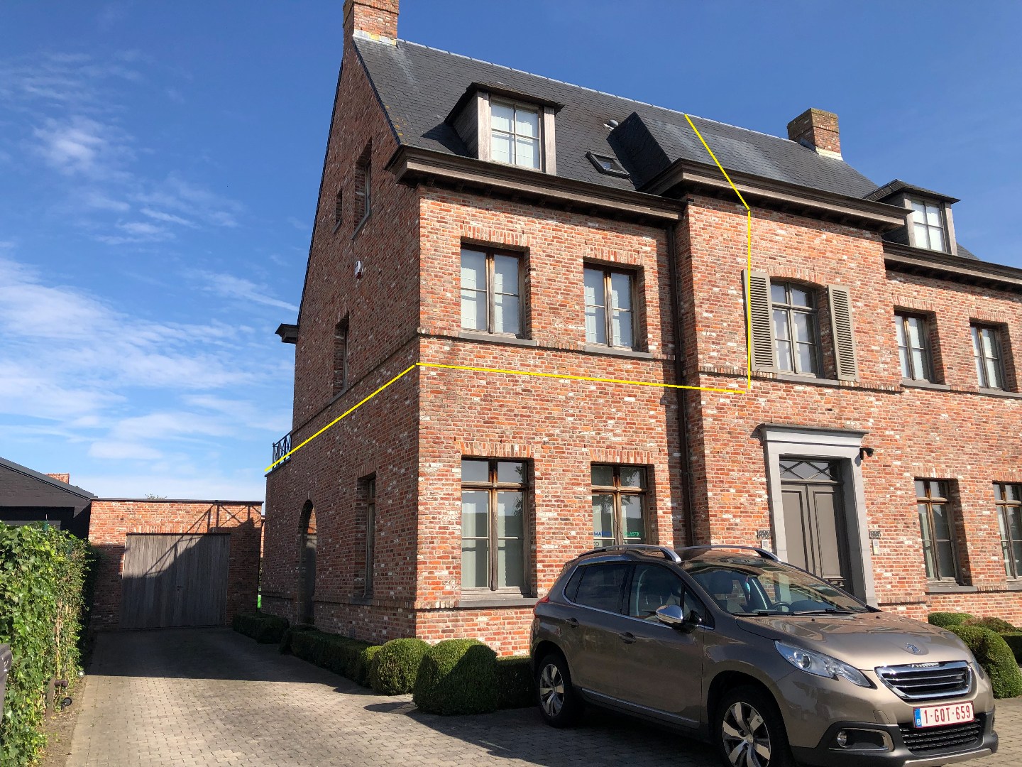 Stijlvol duplex appartement met 3 slaapkamers en groot terras - foto 1