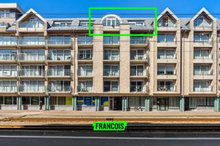 Welkom in dit charmante appartement met 2 zonneterrassen op de 5de verdieping van een verzorgde residentie in de Henri Jasparlaan te Westende...