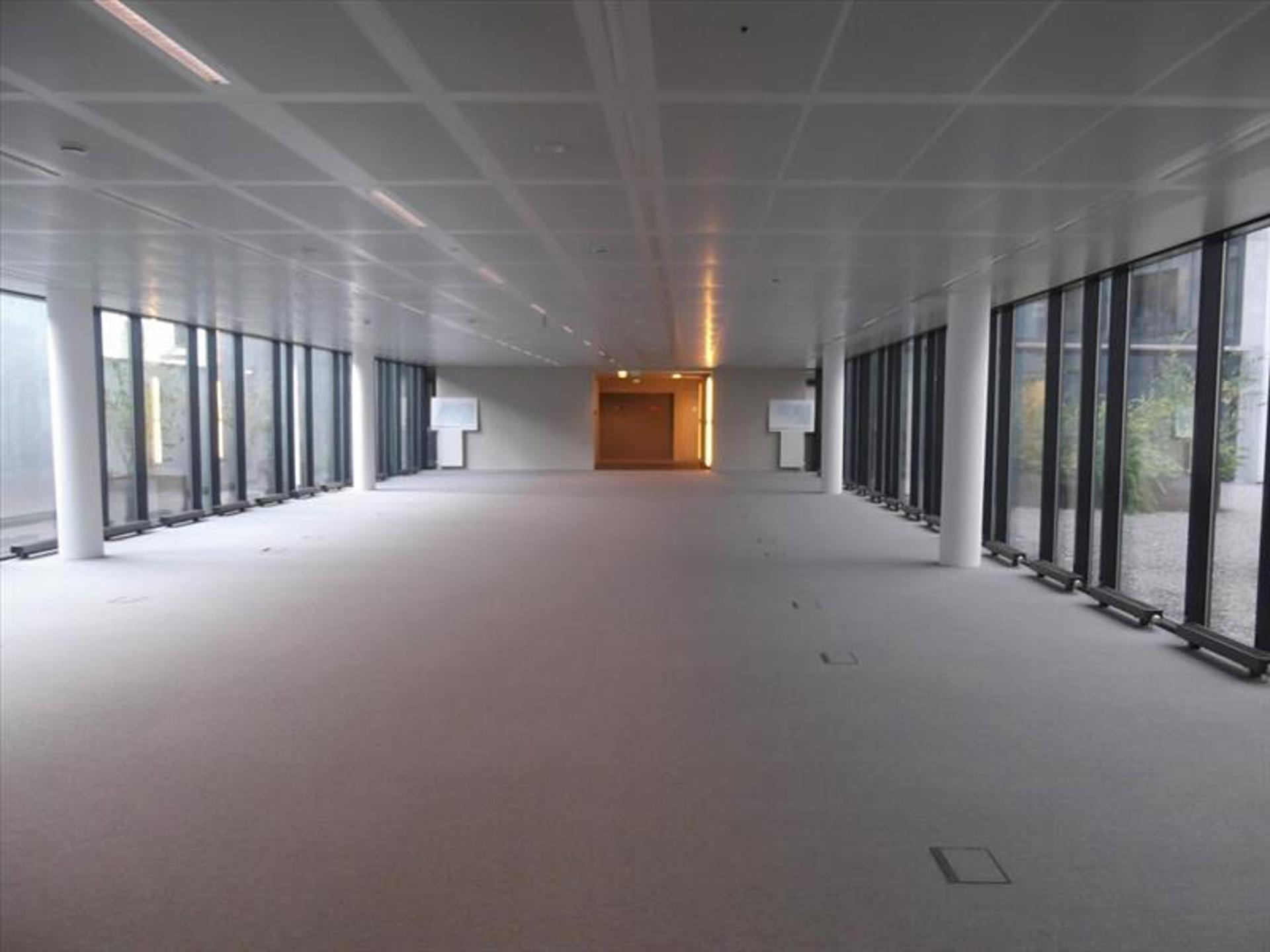 Commercial à louer à Bruxelles - photo 5