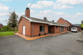 Deze ruime Kangoeroewoning gelegen op een geweldige locatie in Roeselare, biedt niet alleen veel ruimte maar ook tal van voorzieningen.Met zijn...
